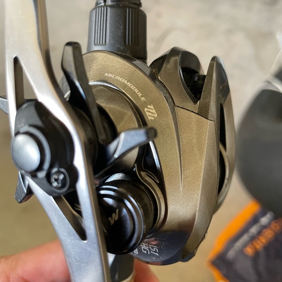 Shimano Chronarch MGL casting reel 151 HG - Picture 5 of 9
